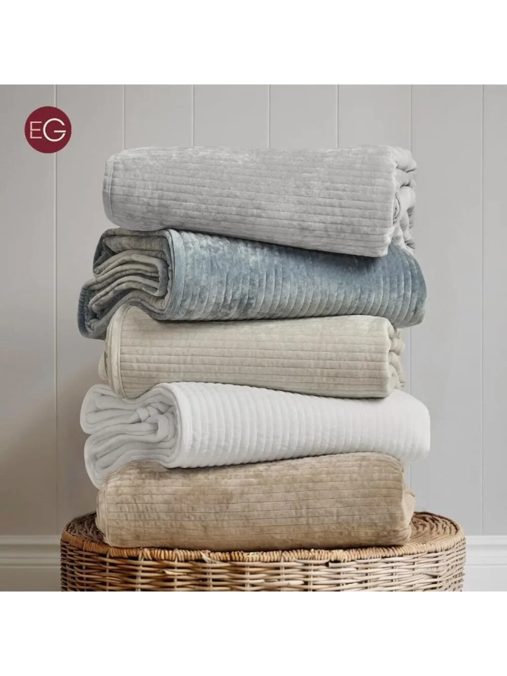 Queen Size Striped Velvet Quilt Set - Soft Blue Linen Bedding for Cozy Comfort